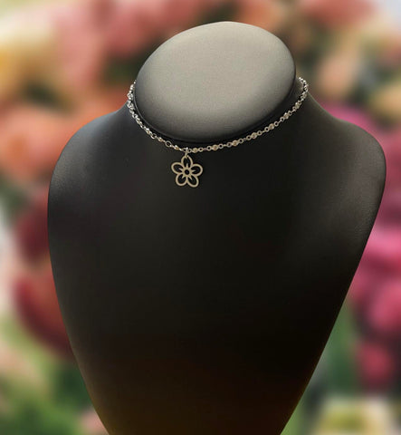 Flower Pendant Choker Necklace